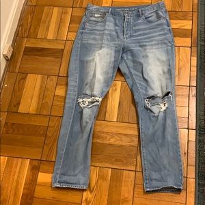 American Eagle Hi-Rise Girlfriend jeans